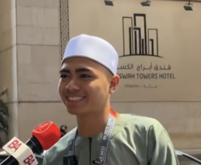 Image from: Jemaah Termuda 2026! Remaja 18 Tahun Tunai Haji Seorang Diri, Ibu Daftar Sejak Bayi