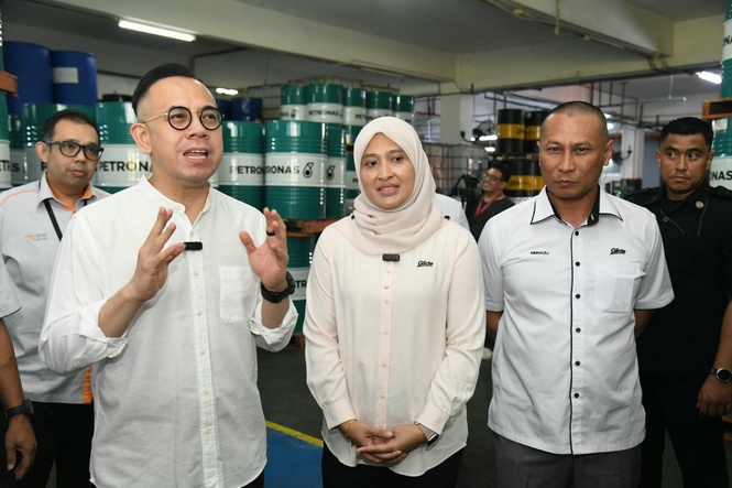 Image from: KUSKOP Salur RM2.5 juta Kepada Glide, Perkukuh Industri Teknologi Tinggi Diterajui Wanita