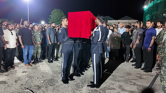 Image from: Terkorban Ketika Misi Mencari Penyelam Warga Itali, Ribuan Iringi Perjalanan Terakhir Mahudhy