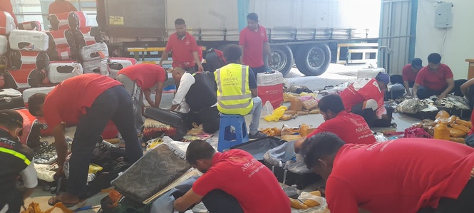 Image from: Sorok Air Zamzam Dalam Bagasi? Jemaah Haji Diingatkan Jangan Ambil Risiko