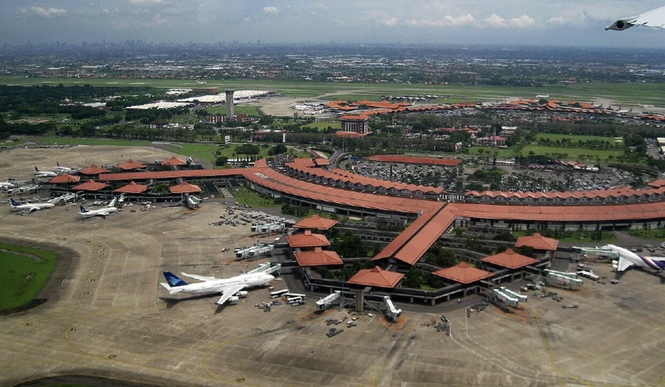 Image from: Disyaki Bawa 25kg Bahan Terlarang Ke Indonesia, Juruterbang Malaysia Dicekup Di ‘Airport’