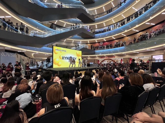 Image from: Lalaport KPOP Dance Competition: Stage Time for you to SHINE!