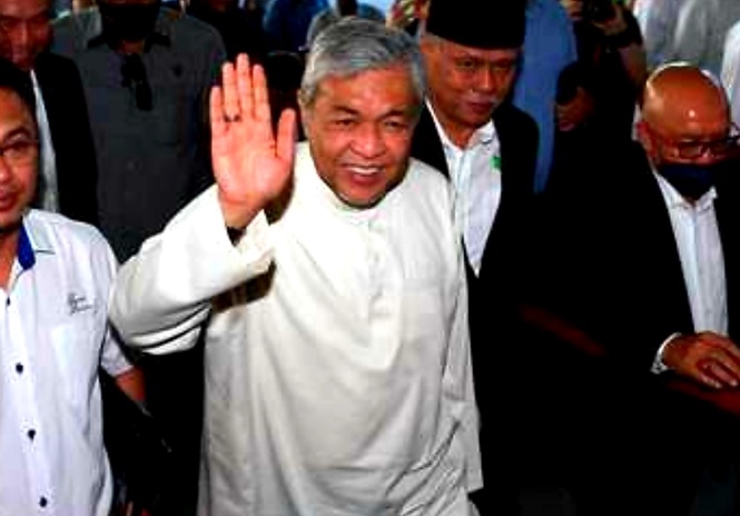 Image from: Najib is healthy, Zahid not going to jail, Azeez discharged, in a week of many surprises!