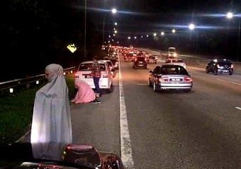 Image from: Do Not Pray on the Emergency Lane of Karak Highway: A Lesson in Faith and Responsibility