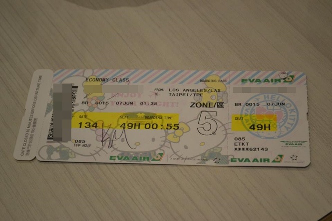 Image from: Pengalaman terbang bersama Hello Kitty dan Eva Air #TheGoodStuff