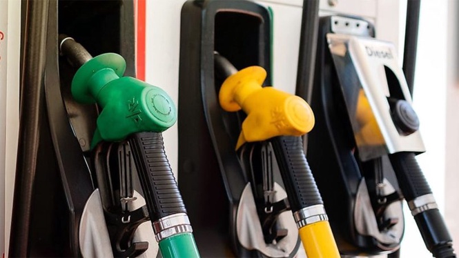 Biodisel B15 Akan Dikeluarkan Bermula 1 Jun Bagi Menurunkan Harga Diesel Di Malaysia