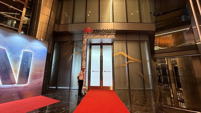 Image from: Huawei Perkenalkan AI Lab & Innovation Centre Di TRX – Ruang Solusi Terkini Huawei Dalam Transformasi Digital