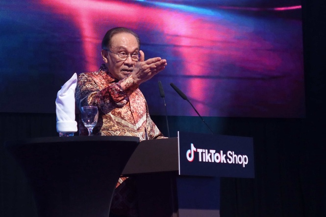 PMX Anwar : Harus Ada Peraturan Ketat Mengekang Atau Menyekat Kemasukkan Produk Asing Tanpa Terkawal