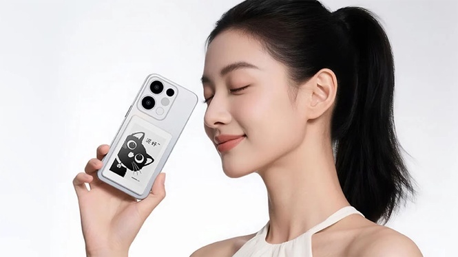 Honor Lancarkan Pembaca eBuku Skrin E Ink Yang Boleh Disambung Di Belakang Telefon