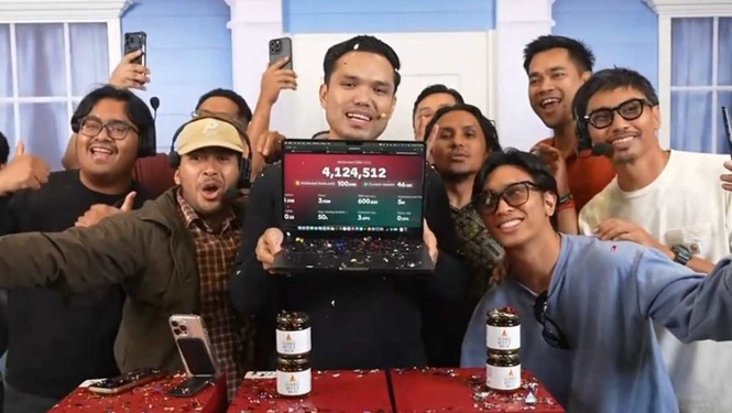 Image from: Khairulaming Catat Rekod Jualan Melangkaui RM4 Juta Dalam Satu Penstriman Langsung