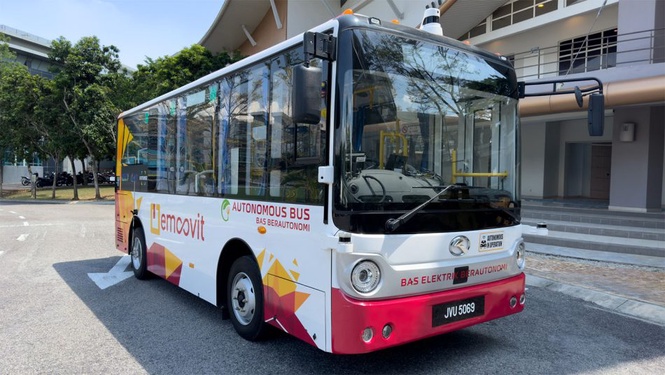 Image from: Perkhidmatan Bas Elektrik Tanpa Pemandu Di Putrajaya Bermula Esok – Tambang RM1 Sehala Dengan 6 Hentian Utama