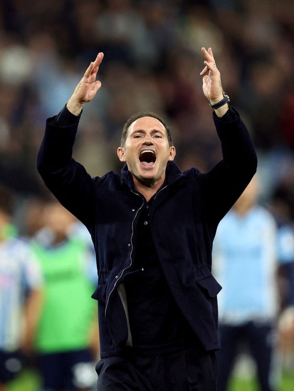 SOCCER-ENGLAND-COV-NEW:Soccer-Coventry savour first home Premier League win in 25 years