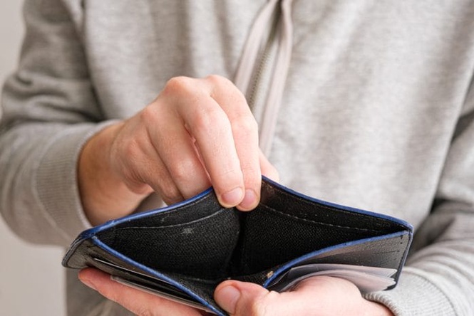5 Money Moves That Create Debt For Your Every Day