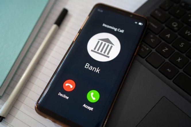 The Bank Calls to Verify a $10,000 Transfer: What Should You Never Tell the Caller?