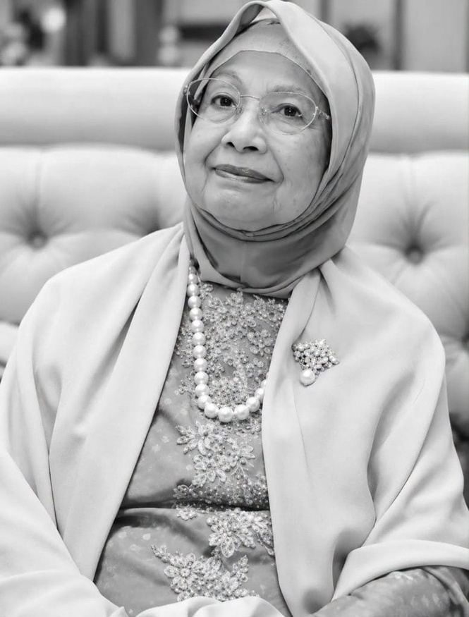 biodata tun hasmah