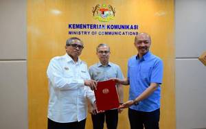 Image from: Mohd Hisyamuddin Ghazali Dilantik Ketua Pengarah J-KOM Yang Baharu