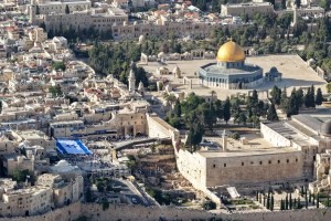 Image from: Peneroka Haram Israel Ceroboh Kompleks Masjid Al-Aqsa, Tunai Ritual Talmud