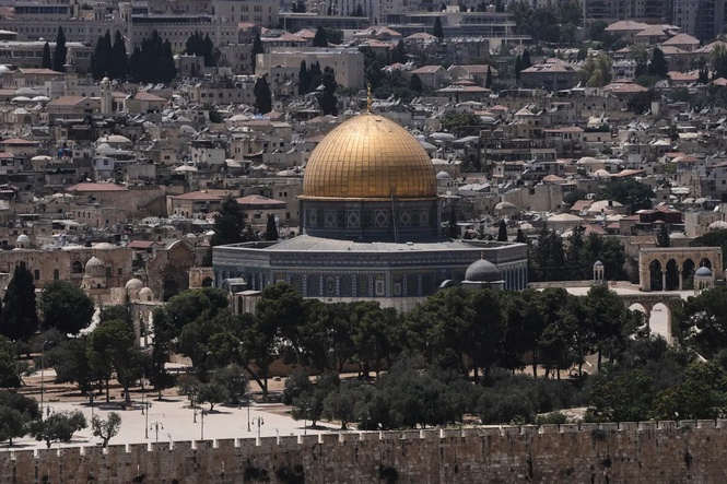 Image from: PENEROKA HARAM ISRAEL SERBU MASJID AL-AQSA, LAUNG SLOGAN PROVOKATIF