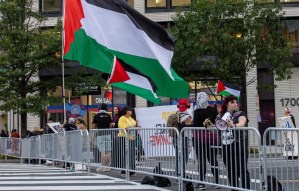 Image from: Tunjuk Perasaan Pro-Palestin Warnai Lawatan Netanyahu ke Rumah Putih