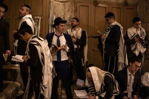 Image from: Ratusan Peneroka Haram Israel Serbu Kompleks Al-Aqsa dan Makam Yusuf di Bawah Perlindungan Polis