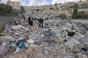 Image from: Israel Roboh Bangunan di Baitulmaqdis Timur, Berpuluh-puluh Rakyat Palestin Kehilangan Tempat Tinggal