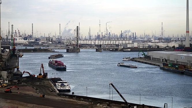 Shipping giant MSC opens new trade route to bypass Hormuz disruption