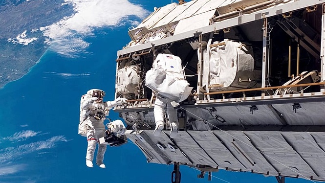 Astronauts' brains retain memory of gravity even after months in space, study finds