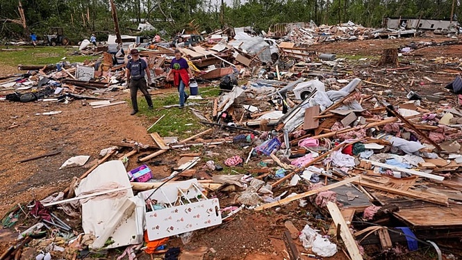 Aerial footage shows widespread tornado damage across Mississippi - Newswav