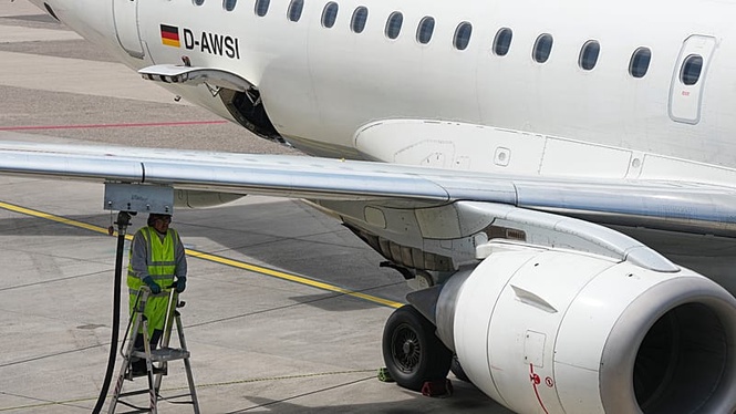 Europe’s airlines face jet fuel shift as safety concerns grow