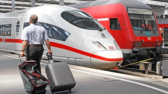 What's the EU’s solution for easier cross-border rail bookings? Ask the Euronews AI chatbot