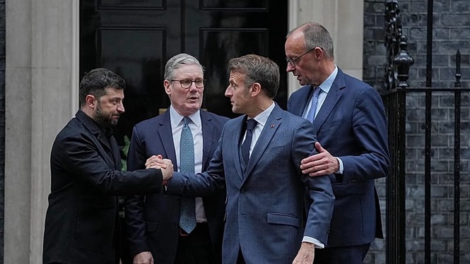 Zelenskyy to meet Macron, Merz and Starmer in London on Sunday, France says