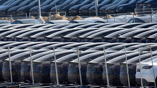 Nine EU countries rebel against EU's green targets for corporate cars and vans