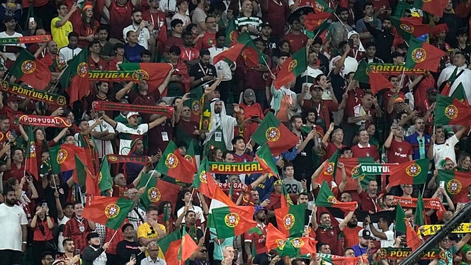 Stickers, shirts and beer: 2026 World Cup could earn Portugal up to €945 million