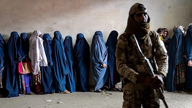 Women detained in Afghanistan's Herat in clothing crackdown, eyewitnesses say