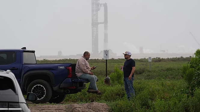 From welder to wealthy: SpaceX IPO could make thousands of employees millionaires