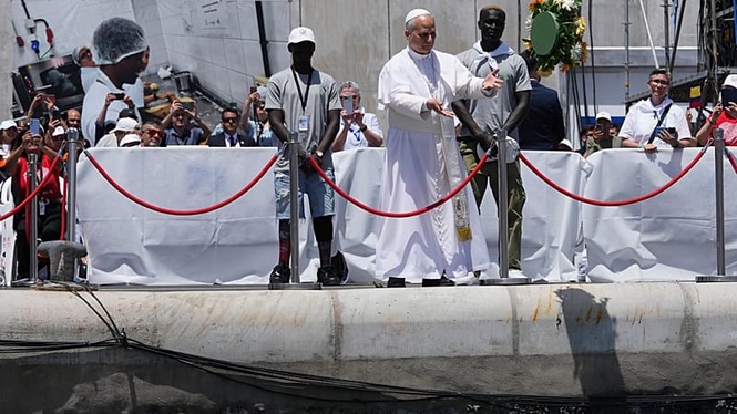 Pope Leo XIV casts wreath into sea in memory of migrants lost on Atlantic route