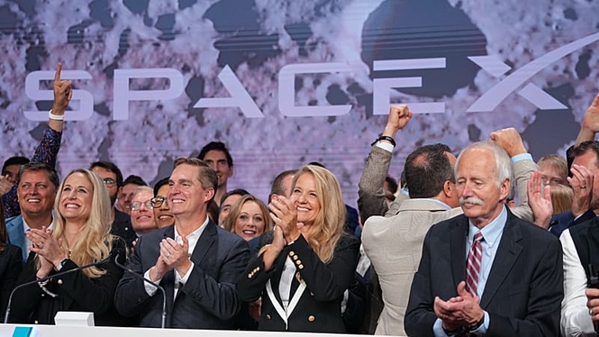 Investors look beyond the 'Magnificent 7' as Wall Street embraces the 'FAB 10'