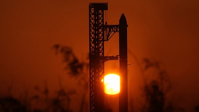 SpaceX sheds $600 billion in three days as it taps the bond market for the first time
