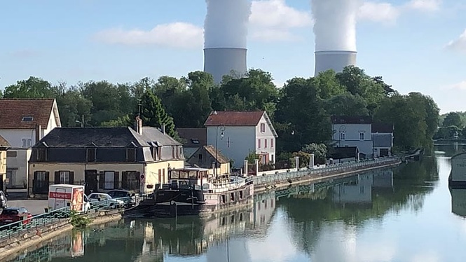 France heatwave: Rising river temperatures trigger shutdown of nuclear reactors