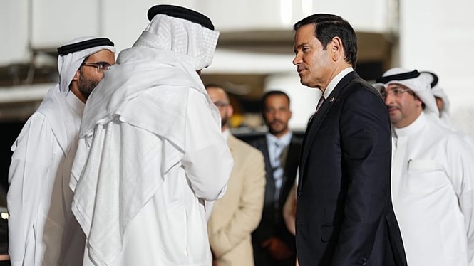 Gulf states weigh living side by side with Iran as Tehran weaponises Hormuz