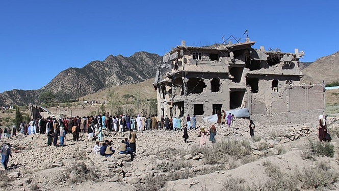 Pakistani airstrikes kill 36 civilians in Afghanistan and wound 160, officials say