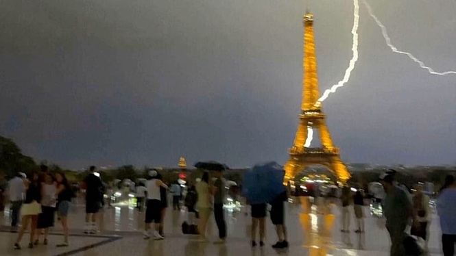 Watch: Lightning hits Eiffel Tower during violent storm in Paris