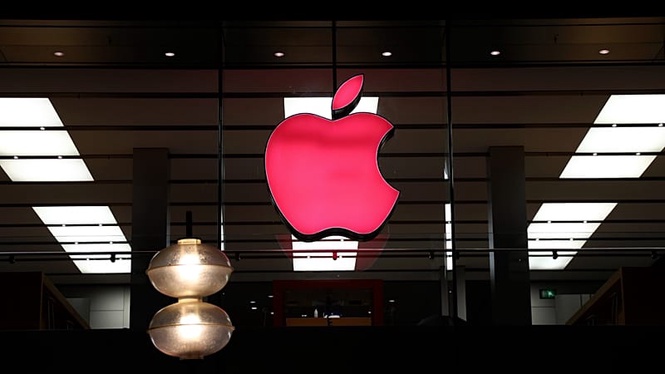 UK watchdog moves to break Apple and Google's grip on app payments