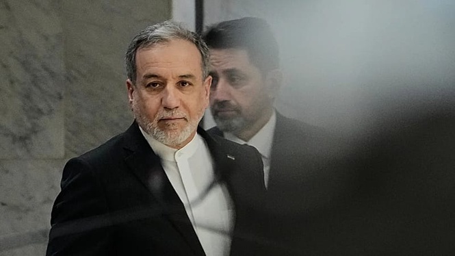 Iran FM confirms reports Israel planned to target Tehran's negotiators