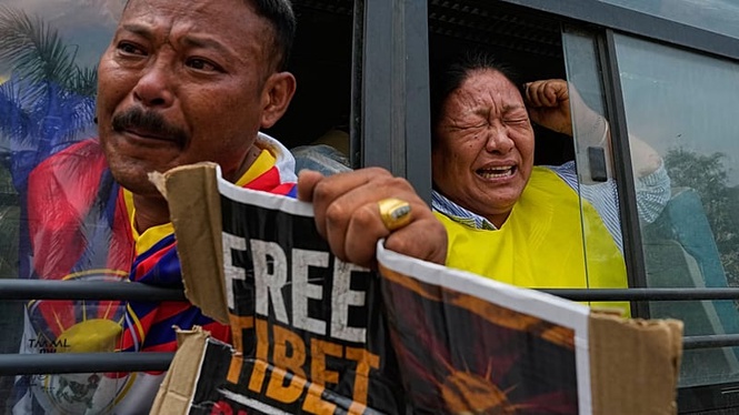 Tibetan activists detained outside Chinese Embassy in New Delhi