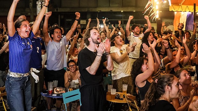 France fans erupt as Les Bleus down Morocco to reach semis