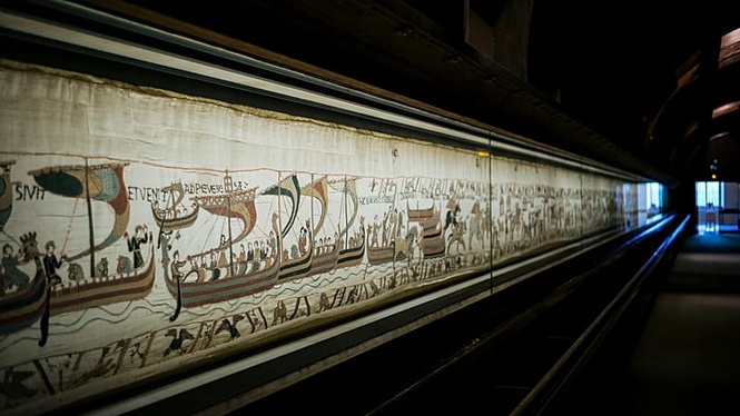 Bayeux tapestry arrives at British Museum after historic transfer