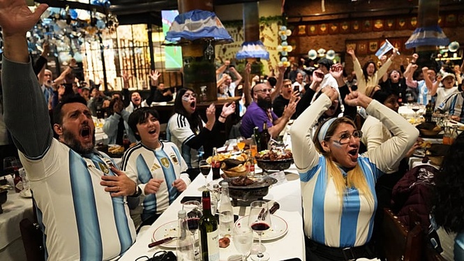Argentina fans erupt as Messi's men reach World Cup semifinal