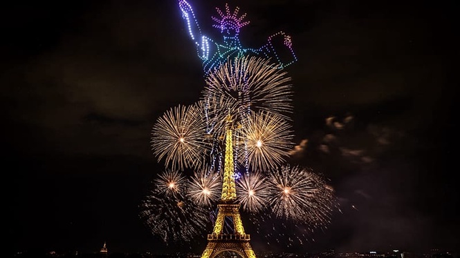Spectacular drones and fireworks illuminate Eiffel Tower ahead of Bastille Day