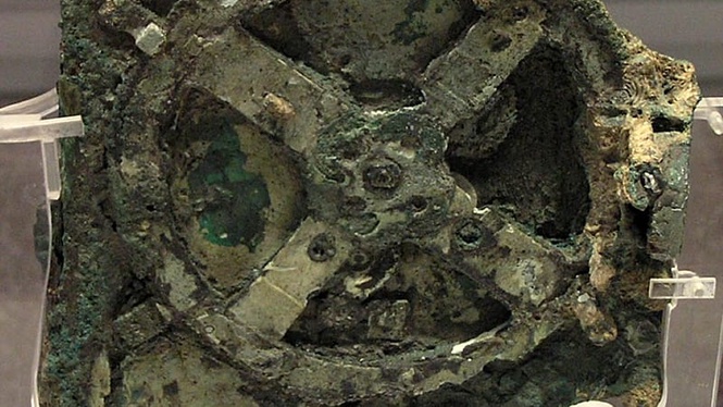 The Antikythera mechanism: ancient Greek computer that predicted eclipses
